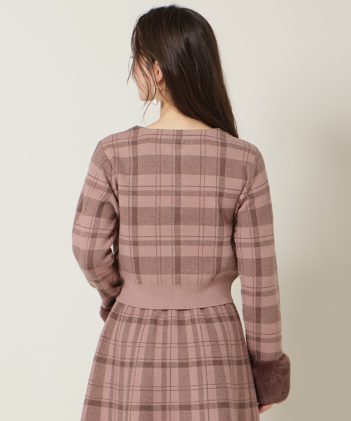 【新色追加】チェック柄ファーカフスカーディガン