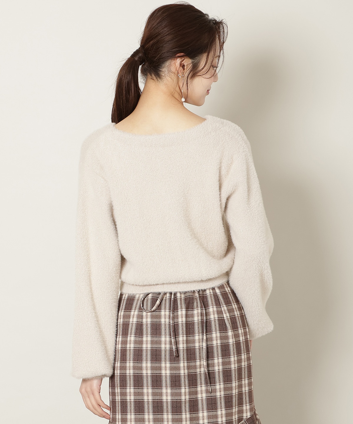 【新色追加】アソートボタンラメフェザーカーディガン