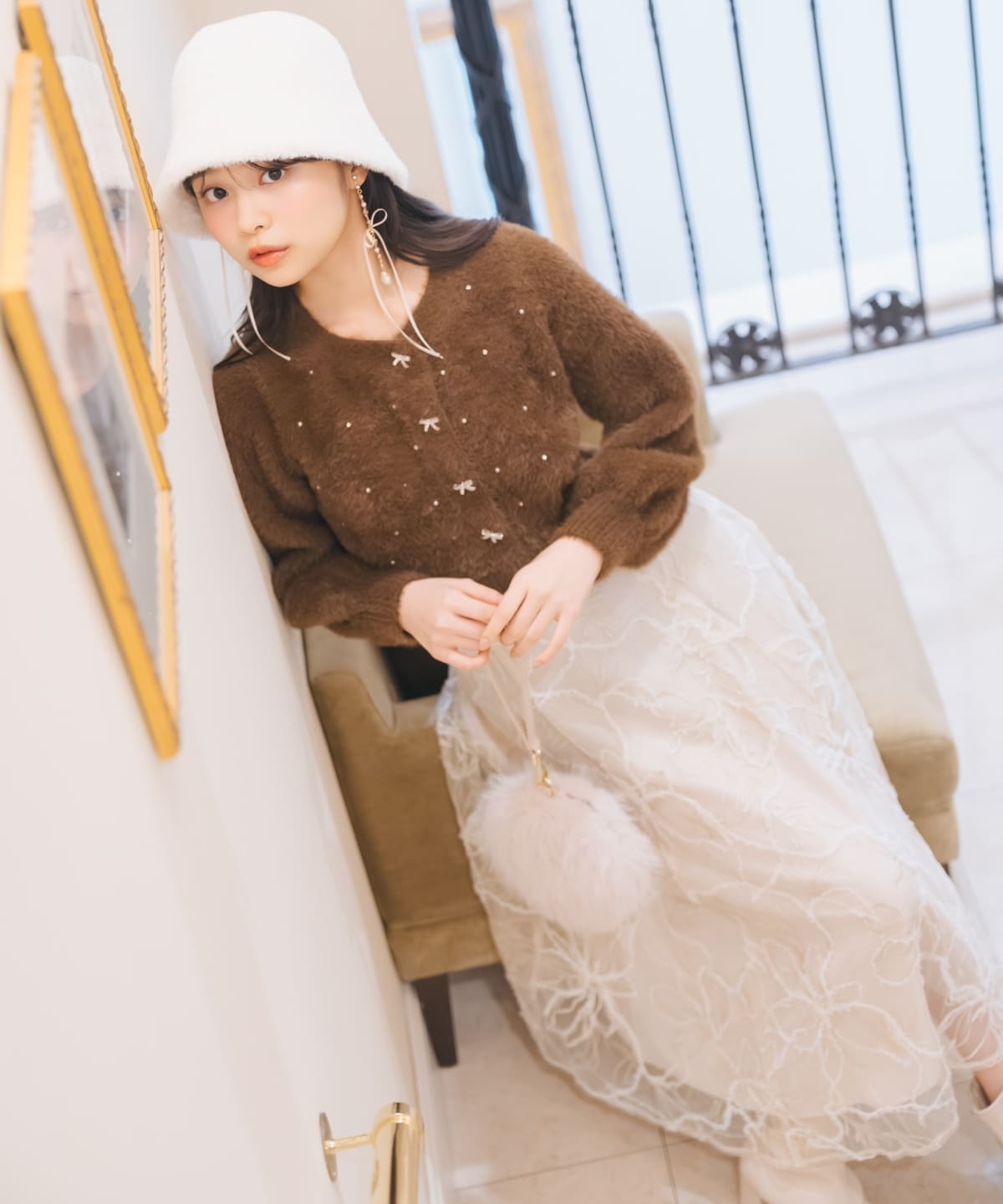 パール＆ビジューフェザーカーディガン