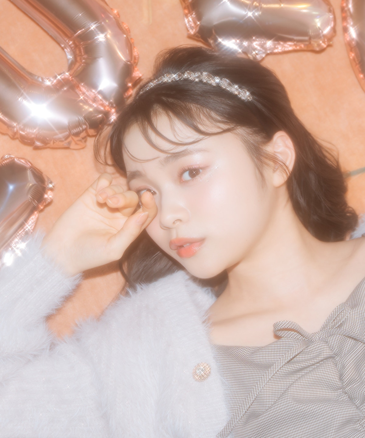 【1/1(thu)10時発売 New Year's Item】Vネックラメフェザーカーディガン