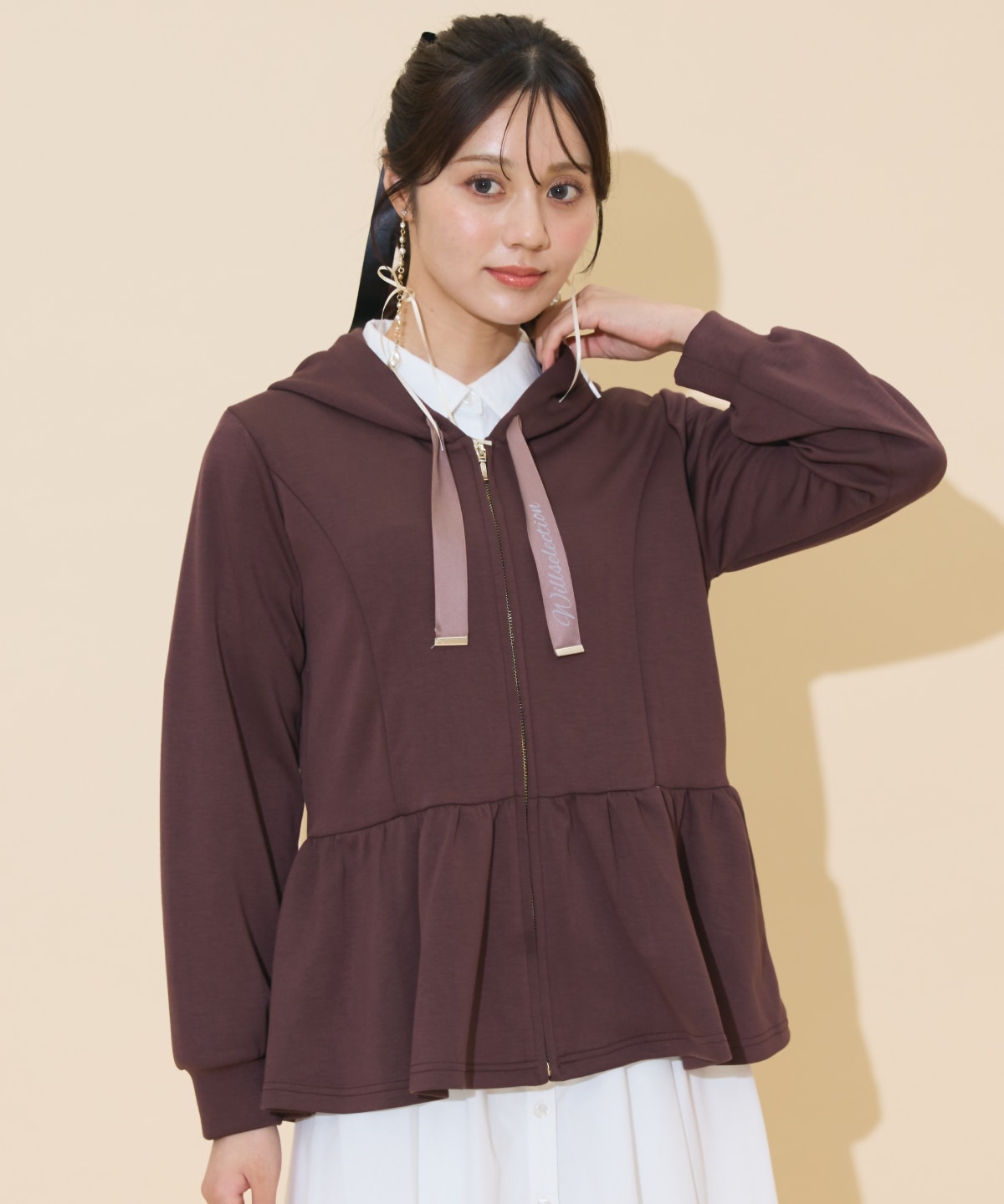 ペプラムパーカー