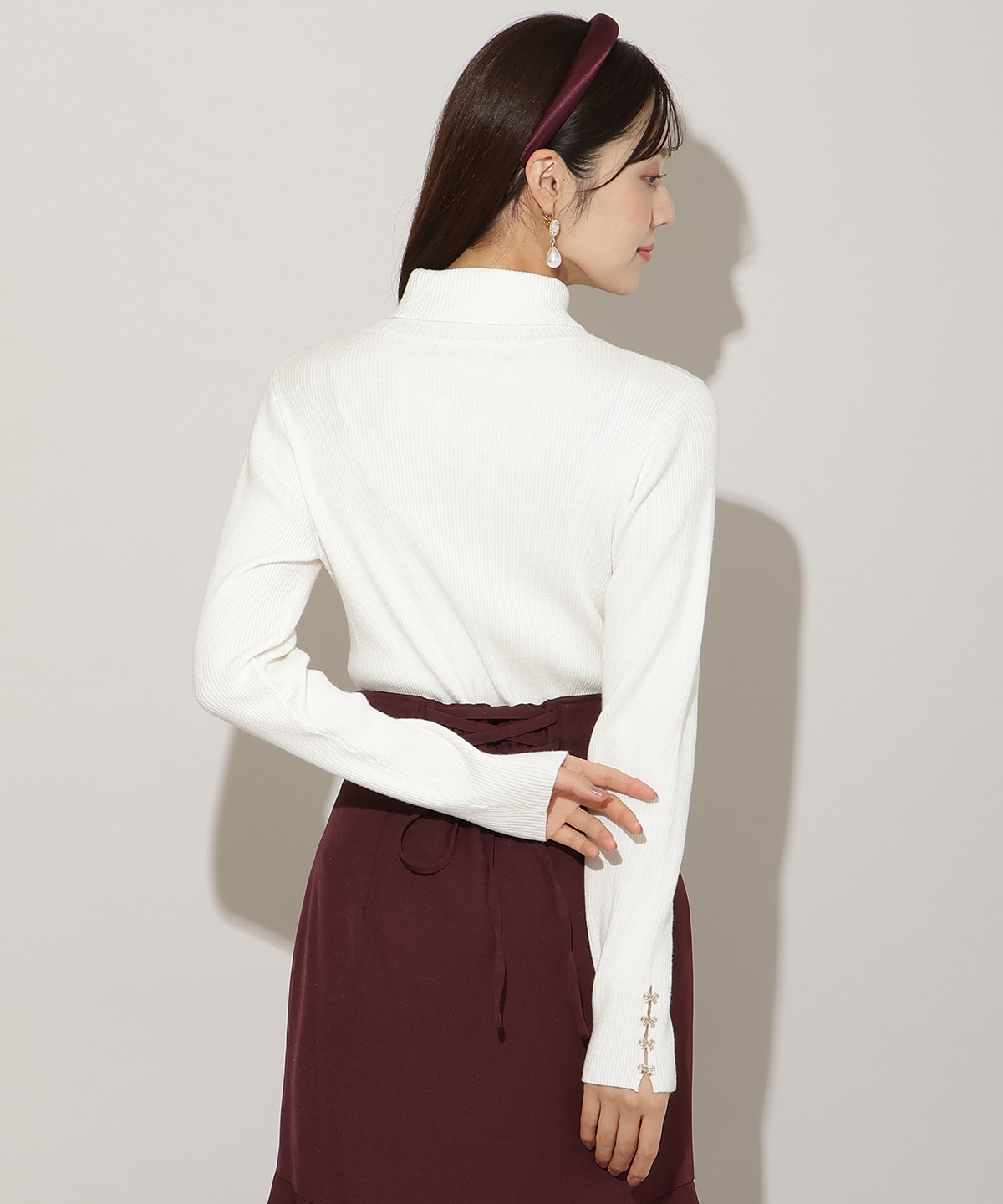 袖口リボンリブタートルニット