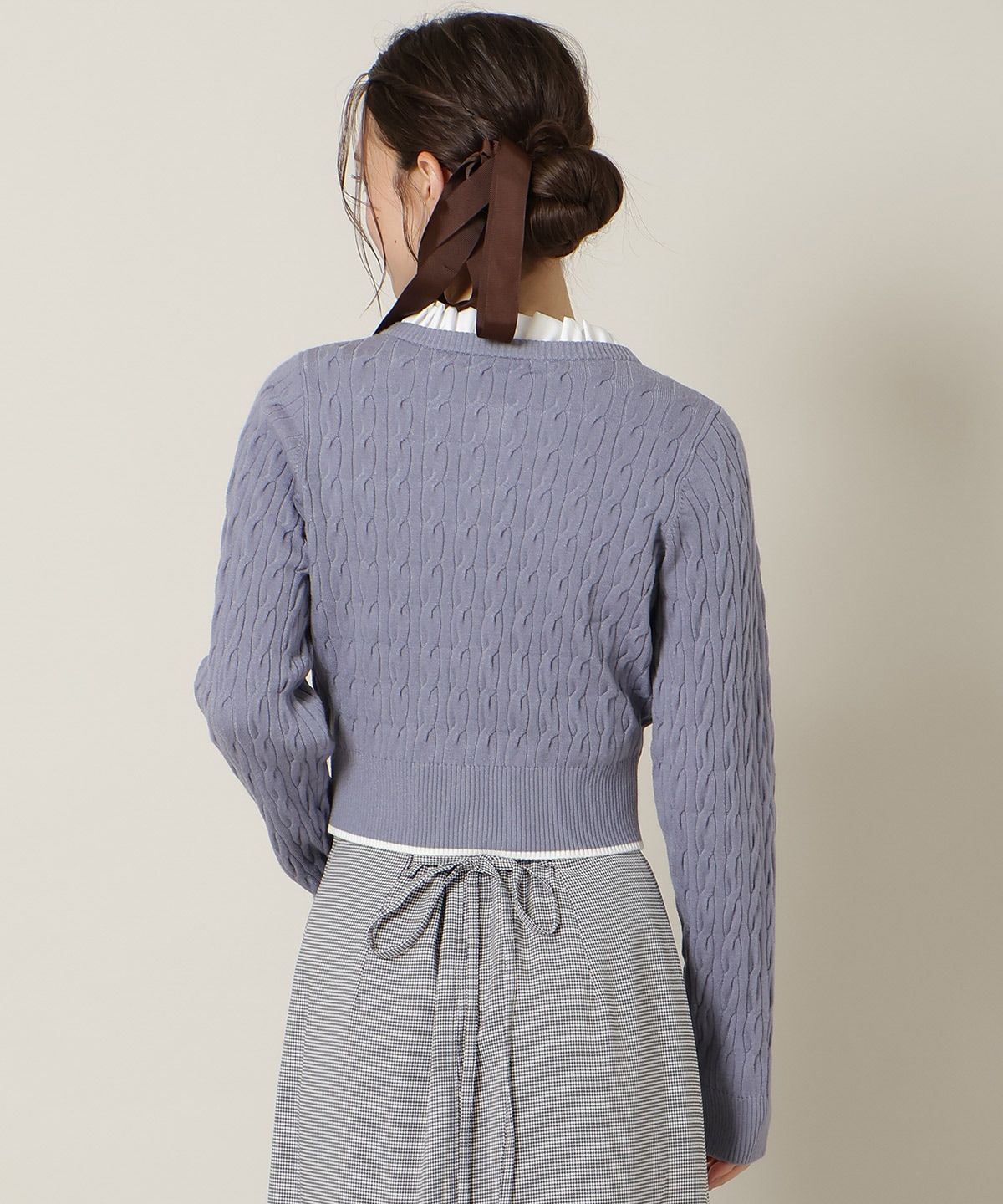 フリルレイヤードケーブルニット