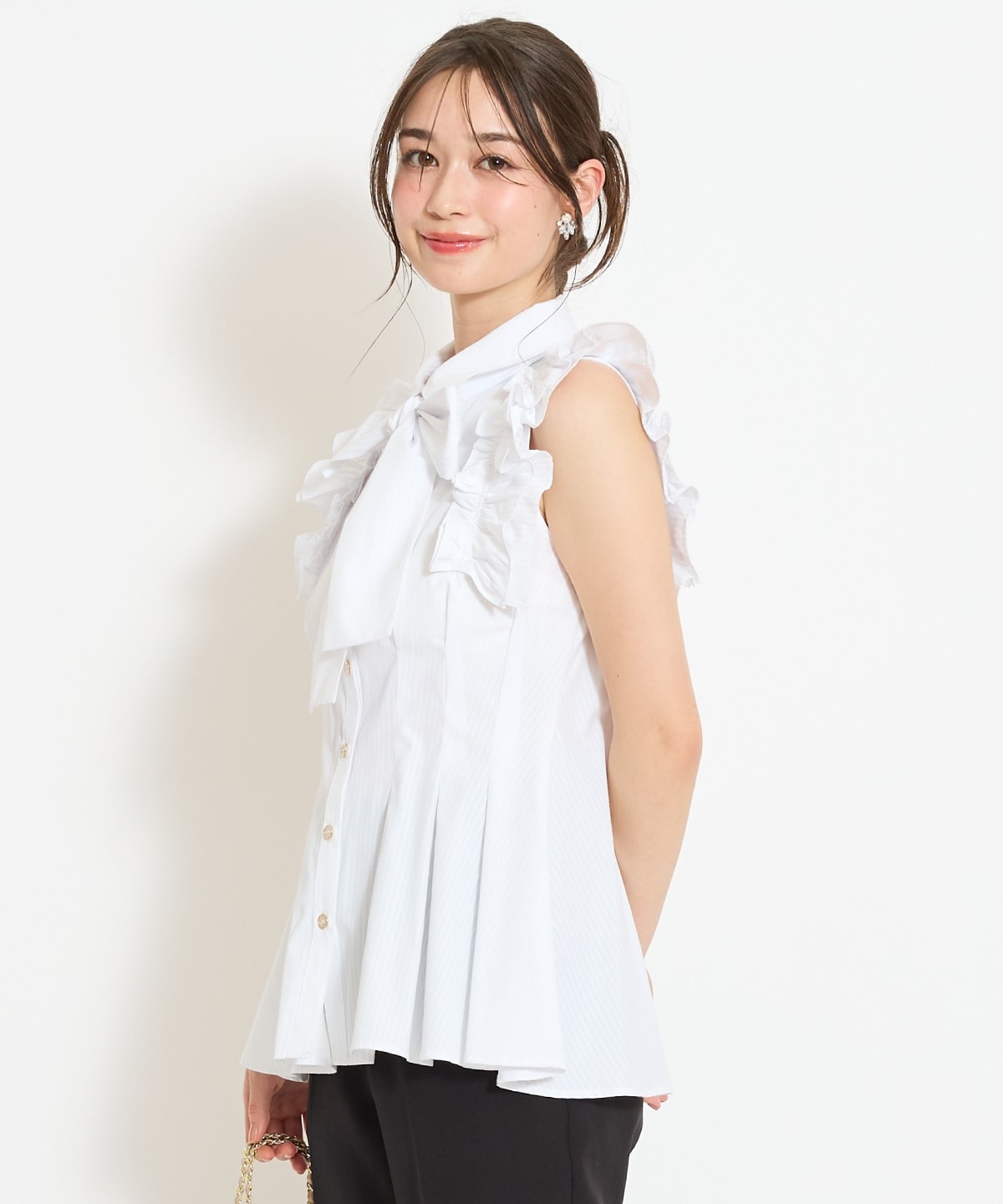 フリルスリーブペプラムブラウス