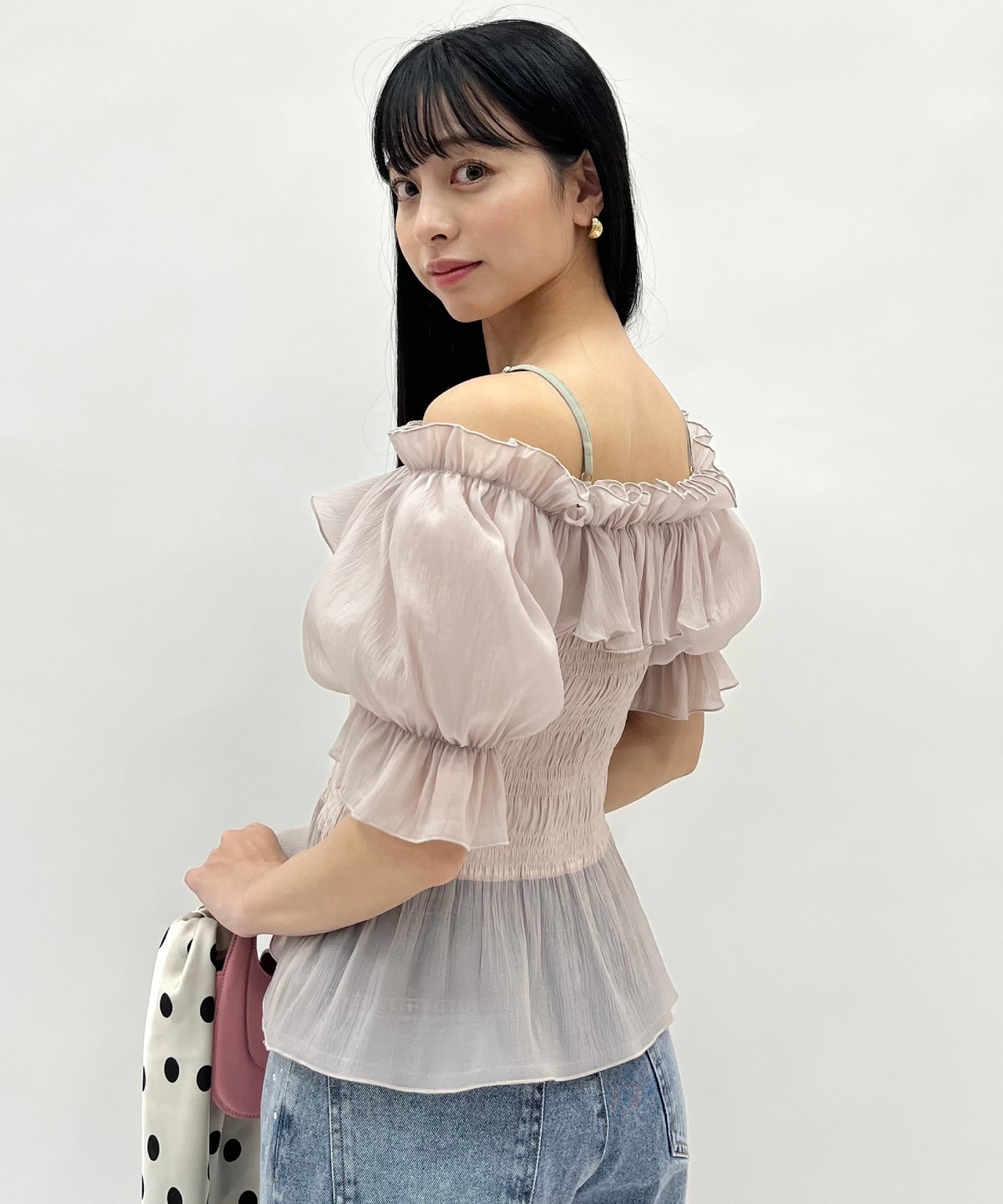 シャーリングペプラムブラウス