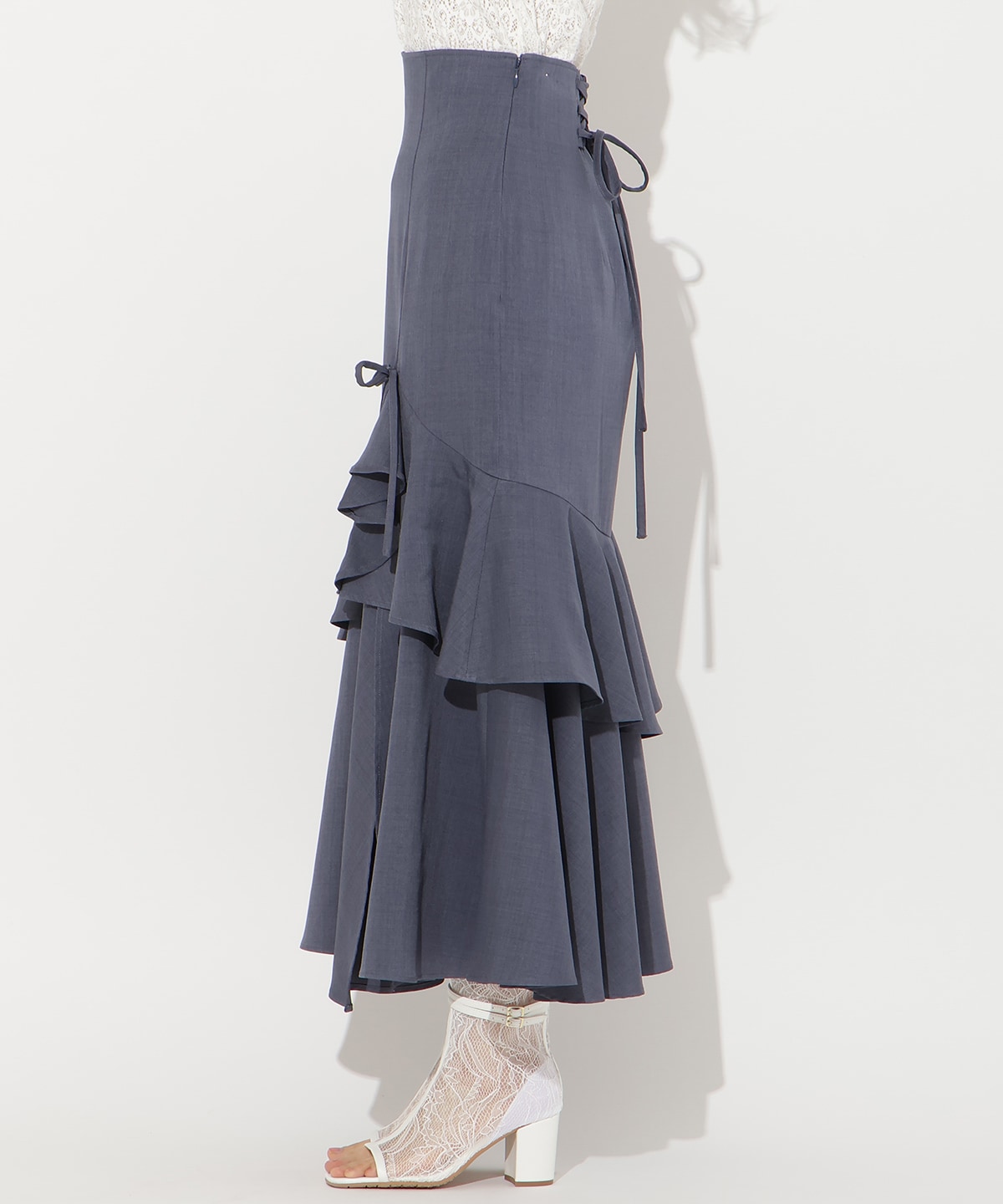 スリットデザインラッフルリボンスカート