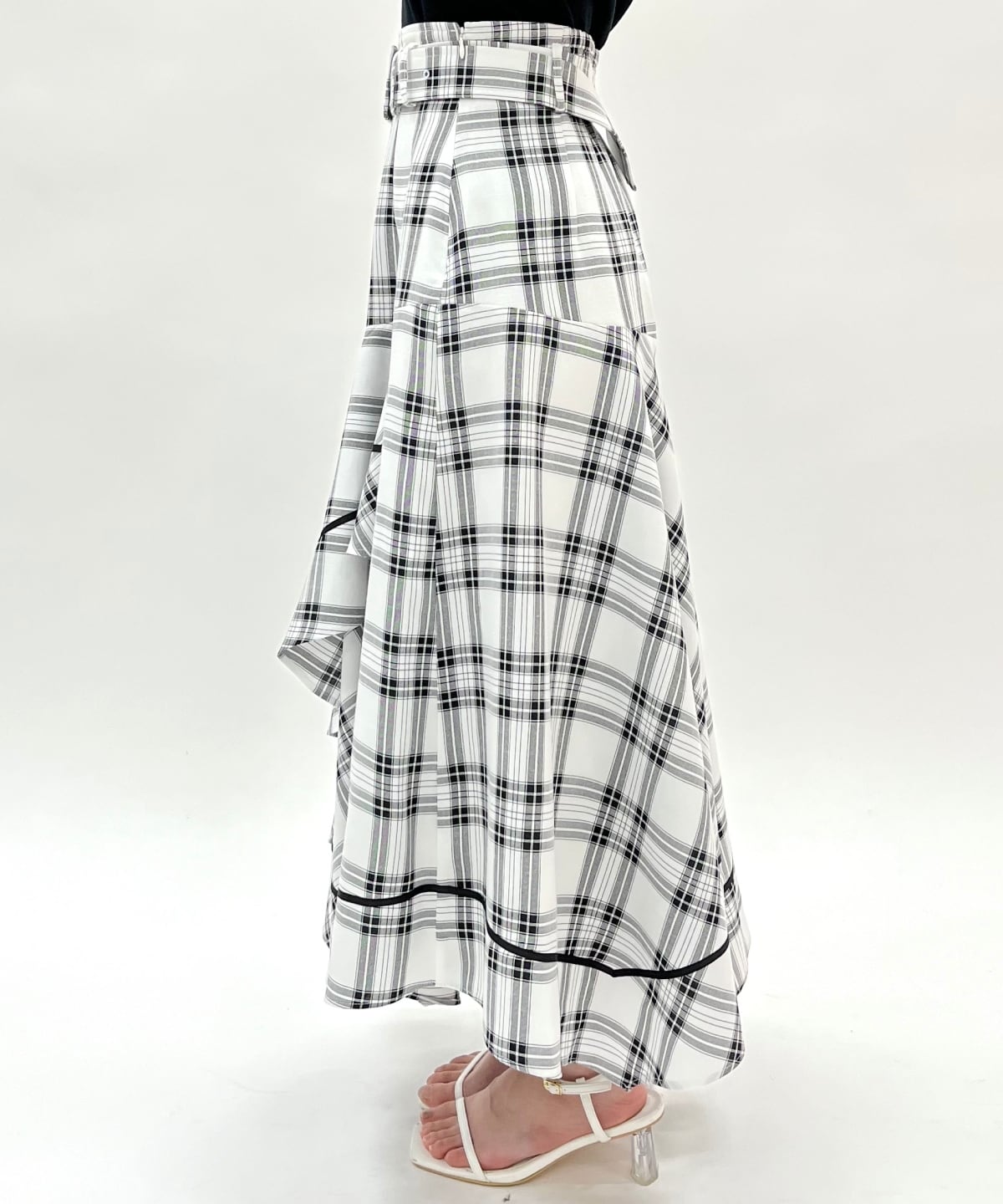 ベルト付きハンカチヘムスカート