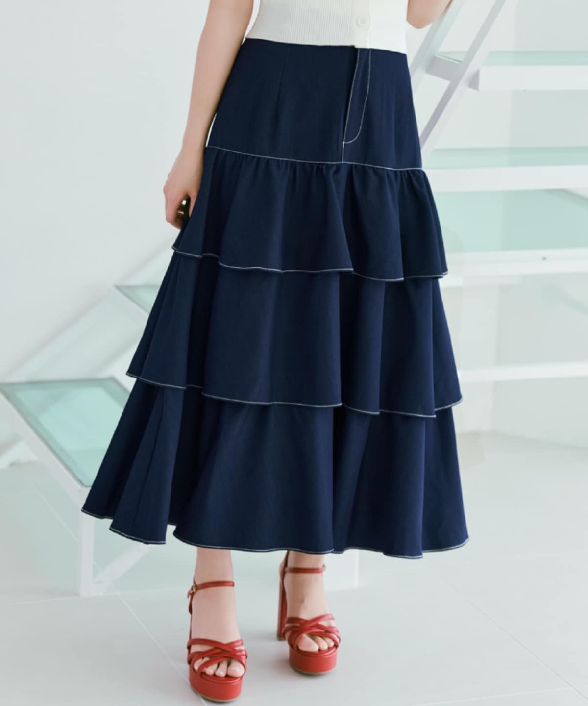 ボリュームフリルティアードスカート