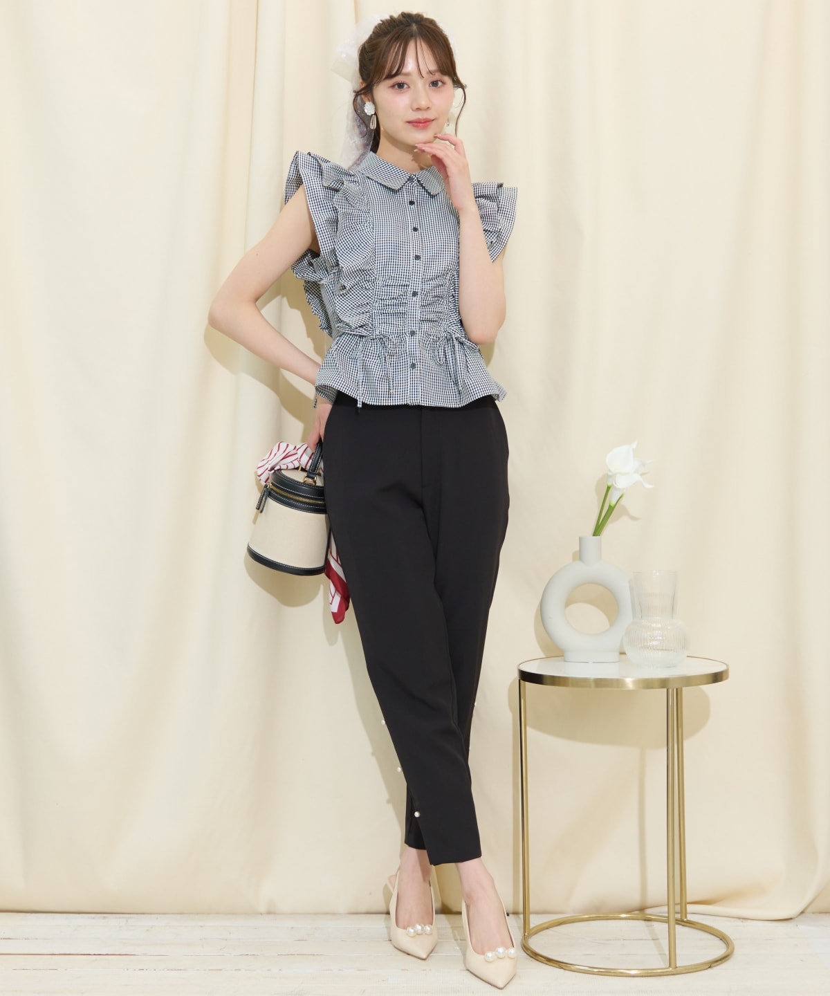 パールデザインテーパードパンツ