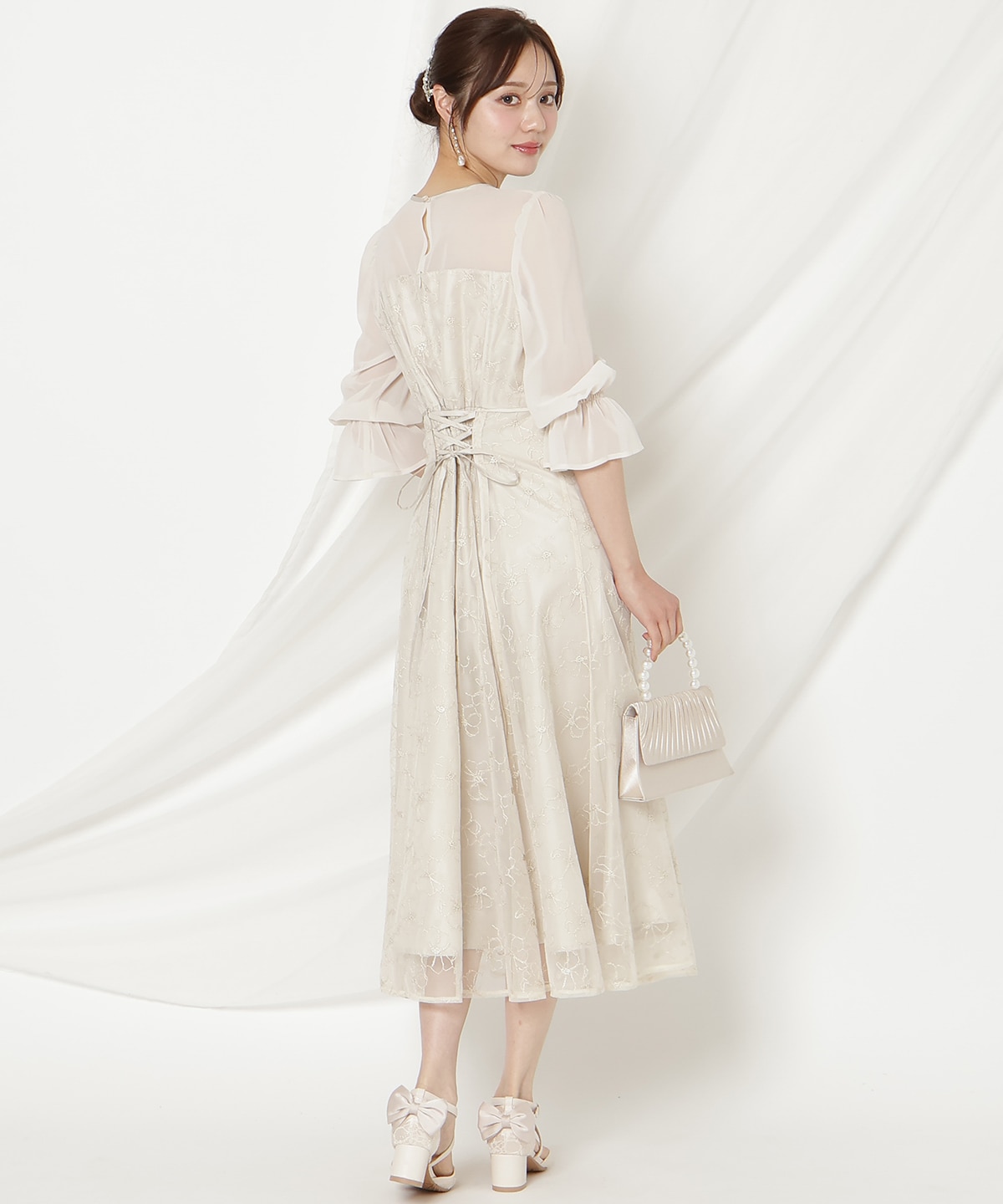 パイピングラインレースフリルワンピース