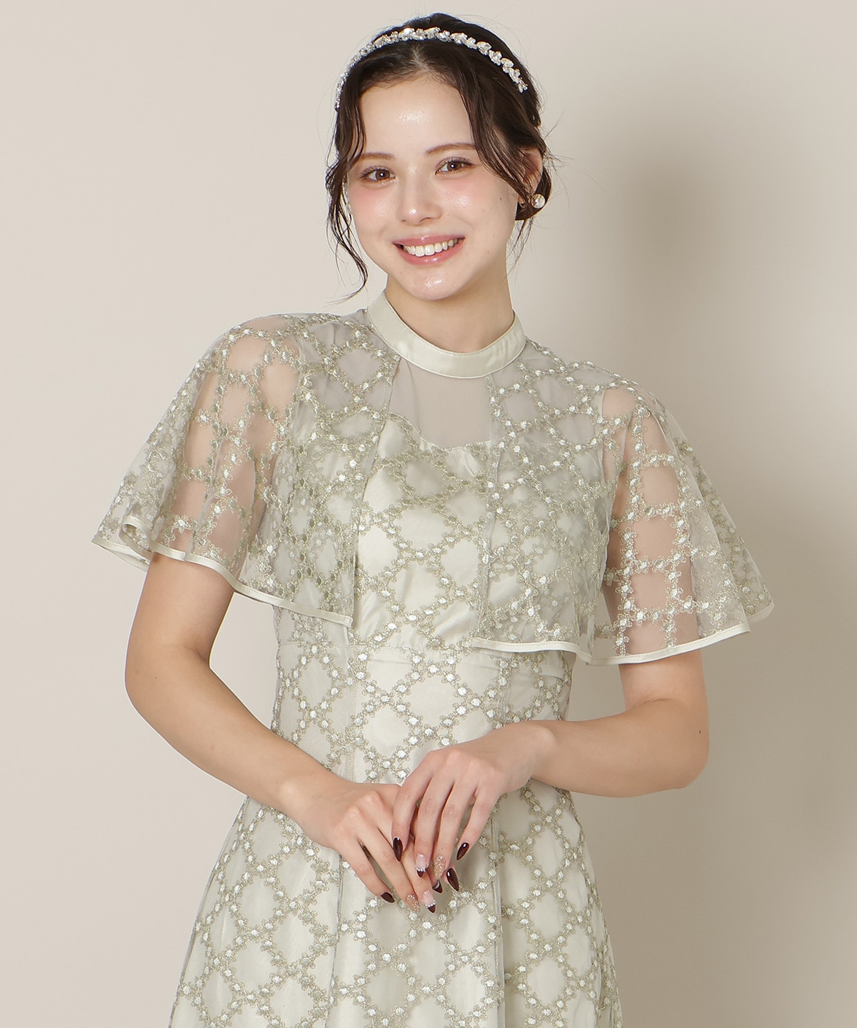 パイピングケープフレアワンピース