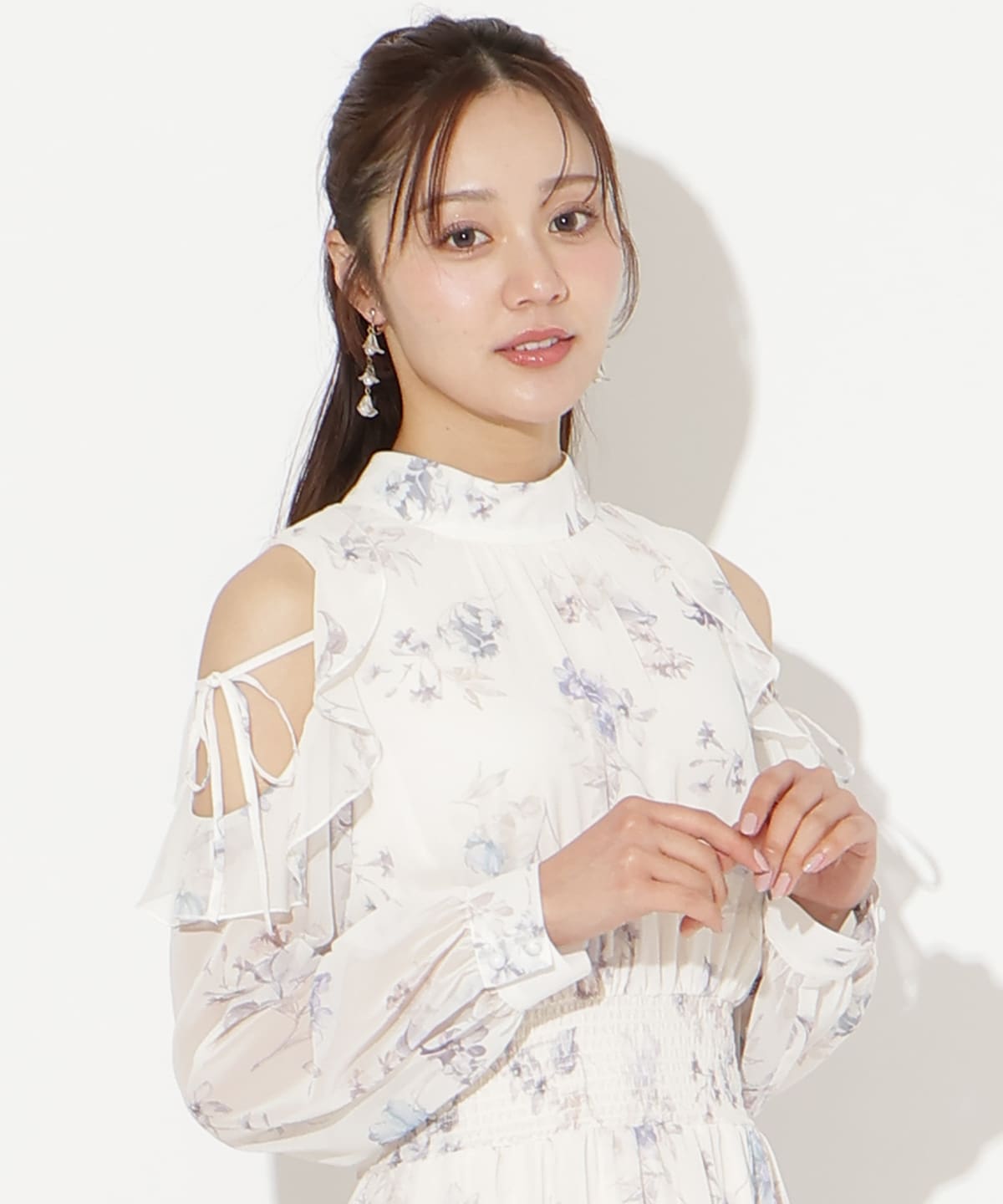 【2/27(fri)発売】フラワープリントフリルスリーブワンピース