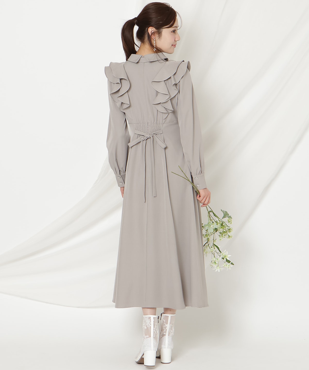 ラッフルリボンタイフレアワンピース