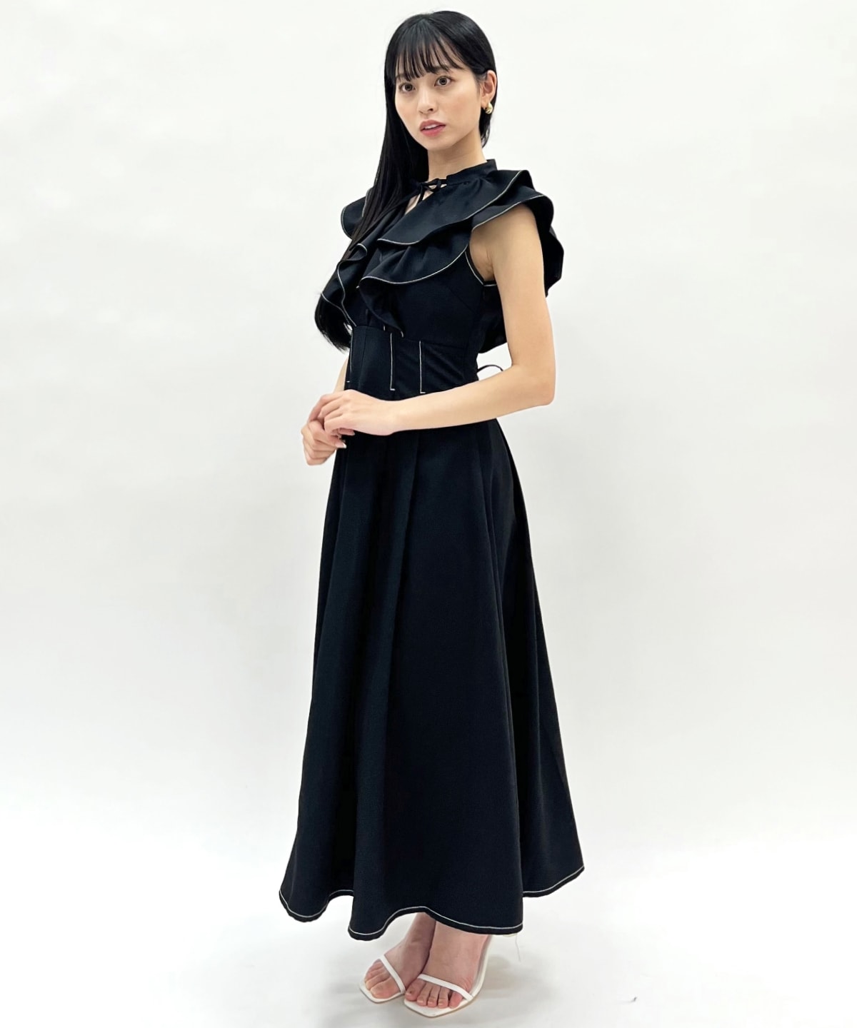 ナローリボンラッフルフリルワンピース