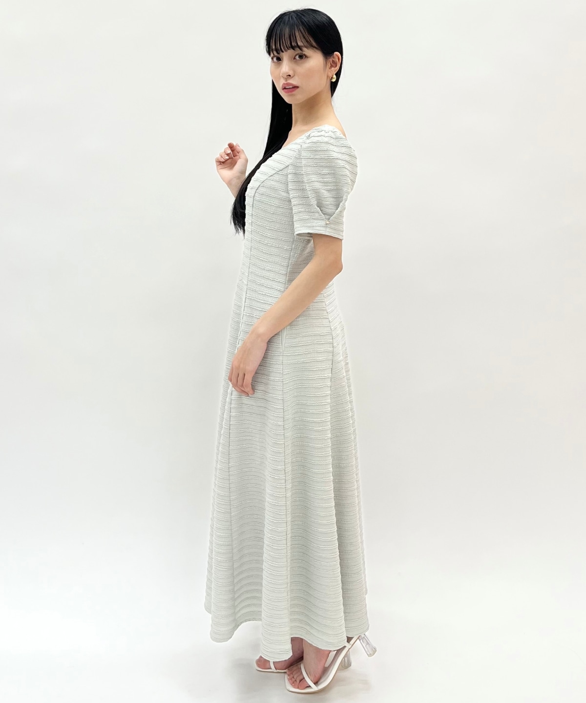 【4/24(fri)10時発売】バックオープンフレアカットワンピース