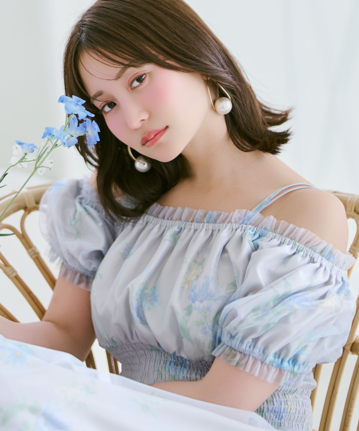 フラワーメッシュオフショルワンピース