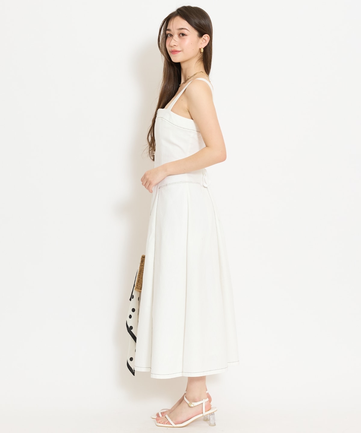 ステッチデザインフロントZIPワンピース