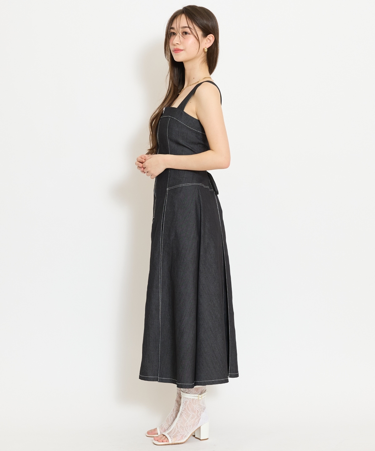 ステッチデザインフロントZIPワンピース