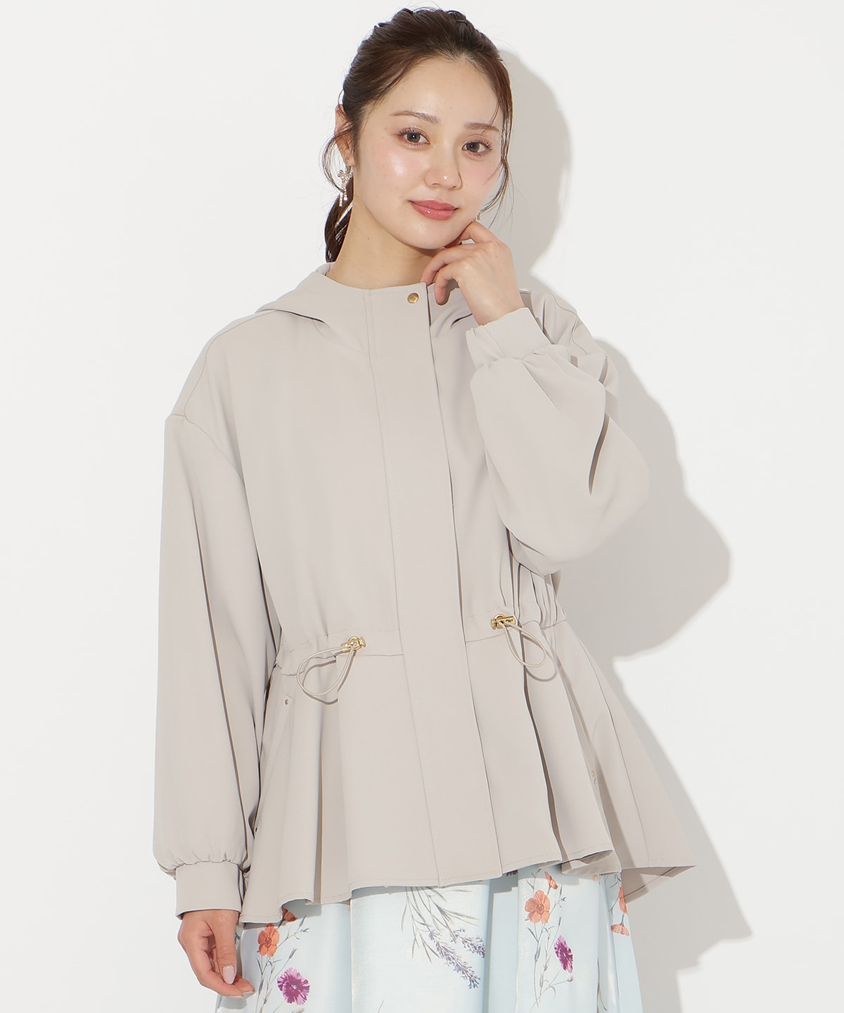 ドロストペプラムフードブルゾン