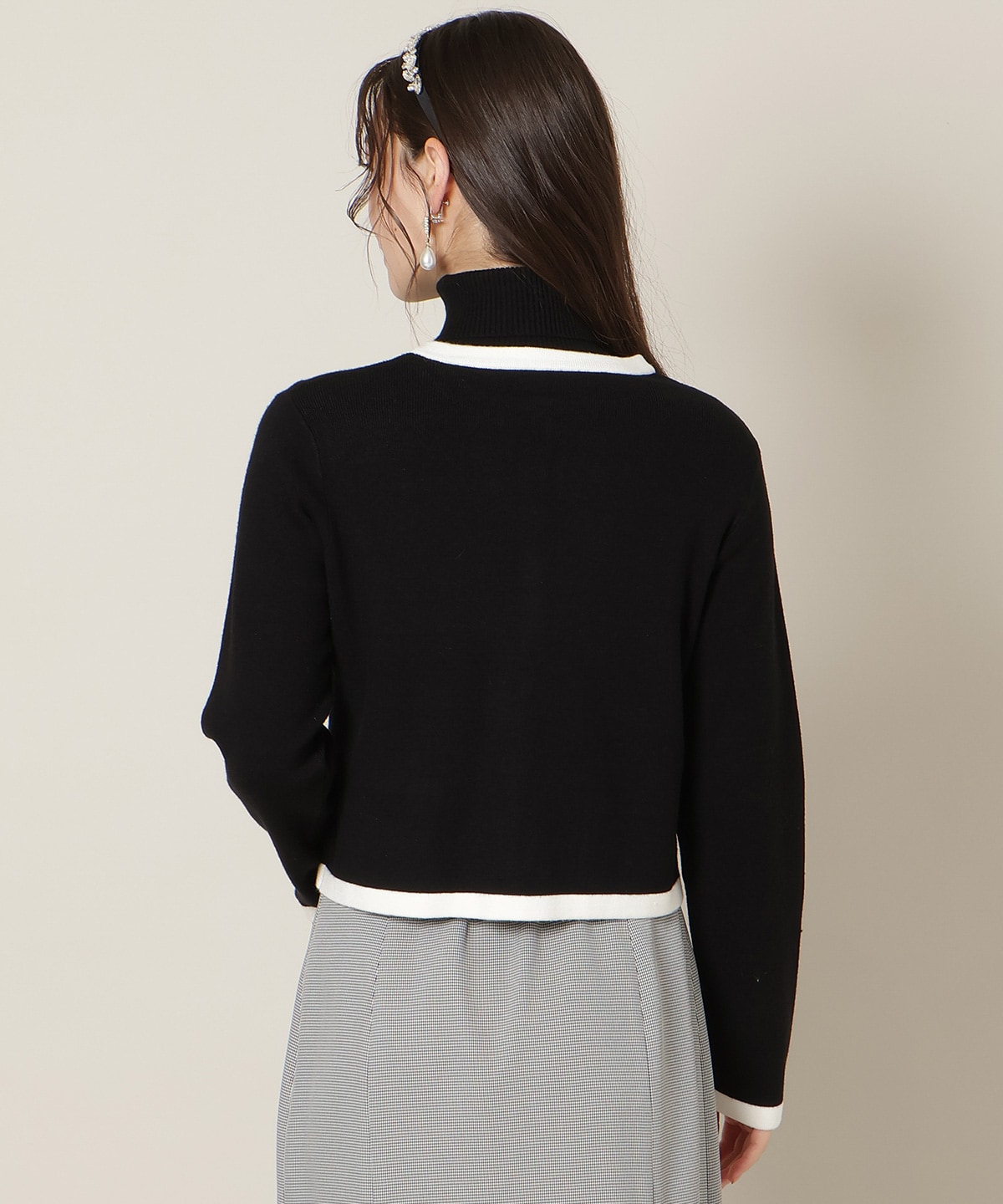 バイカラーアンサンブル【ハイネックトップス×カーディガンセット】