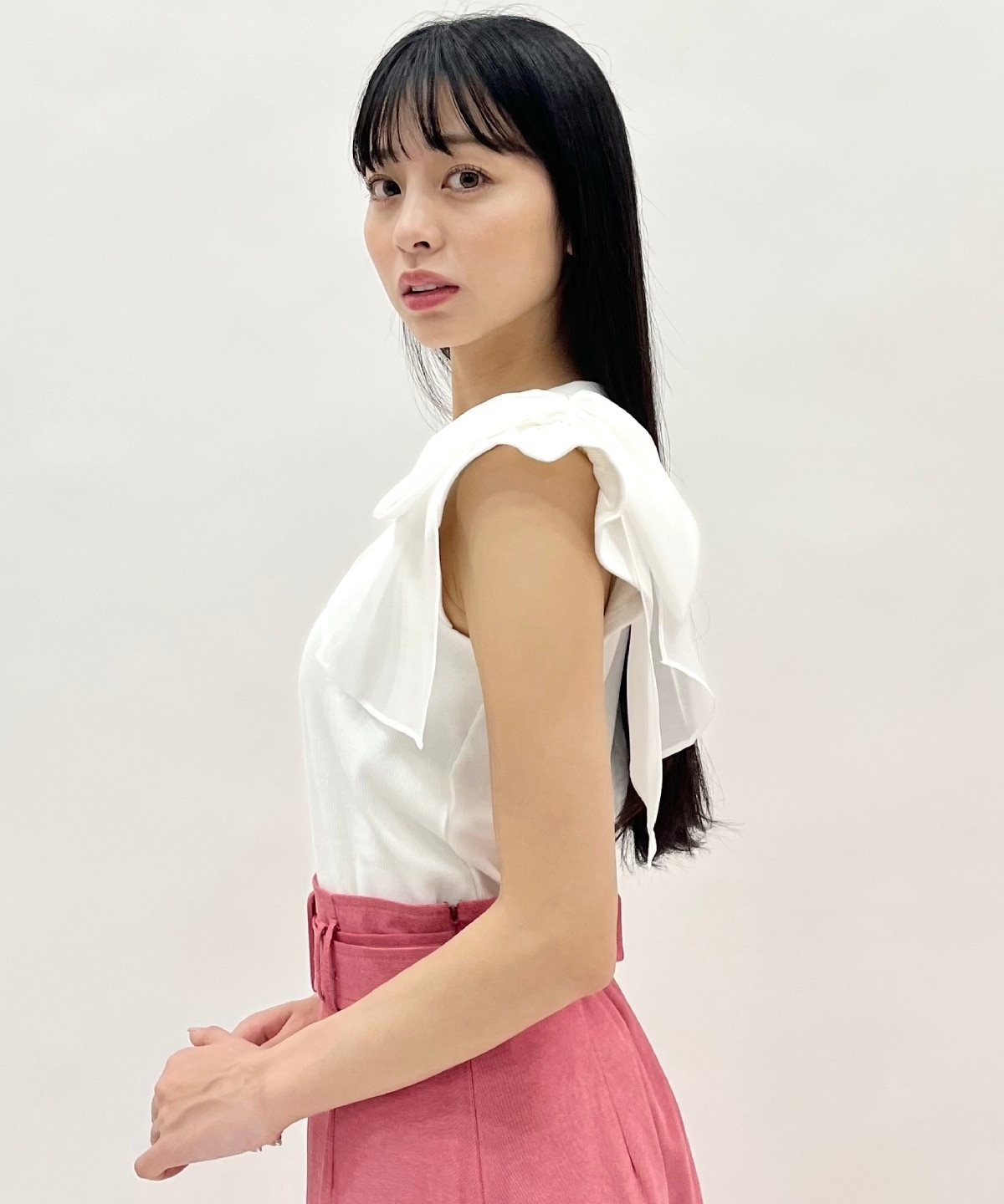 ショルダーリボンカットトップス