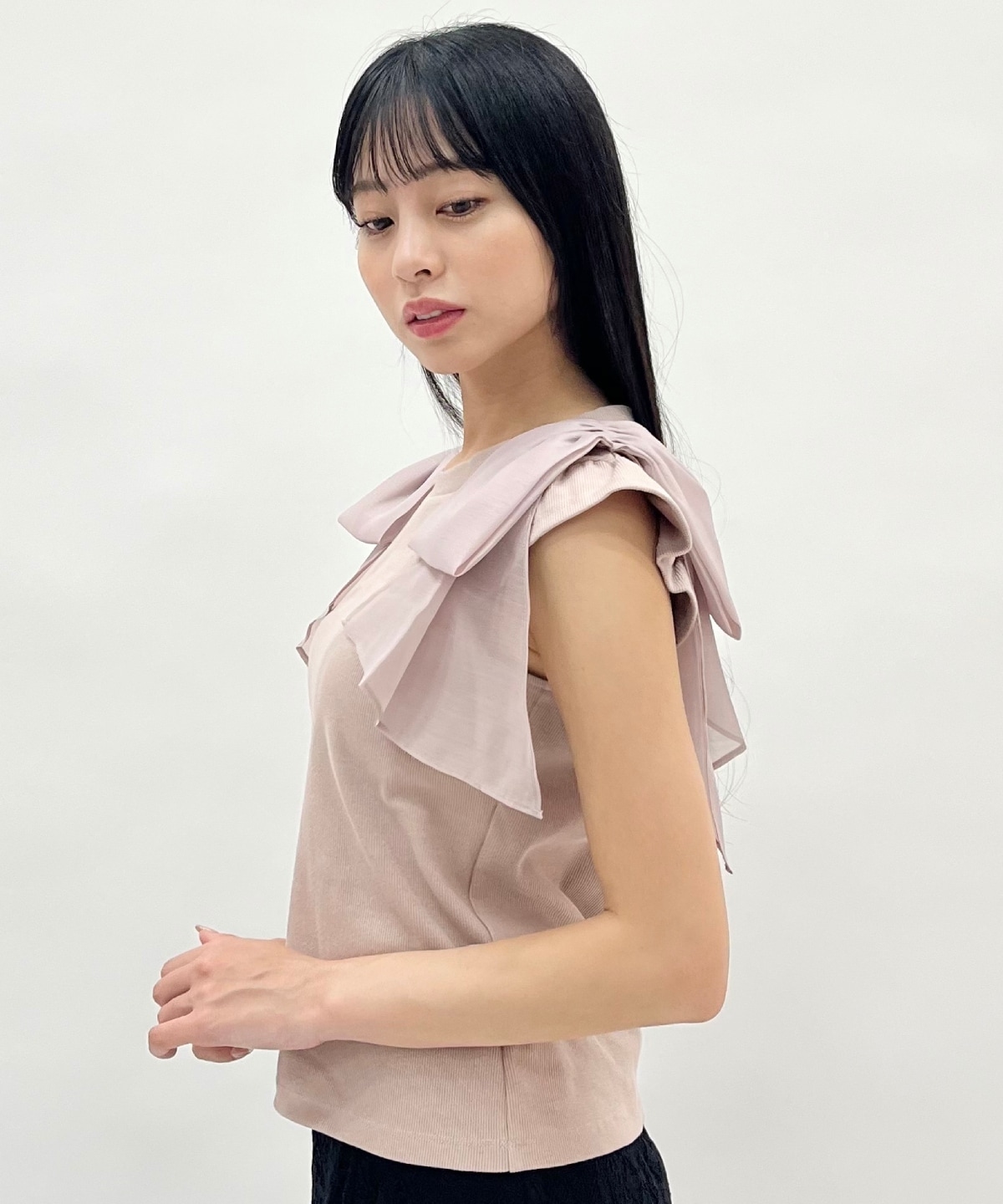 ショルダーリボンカットトップス