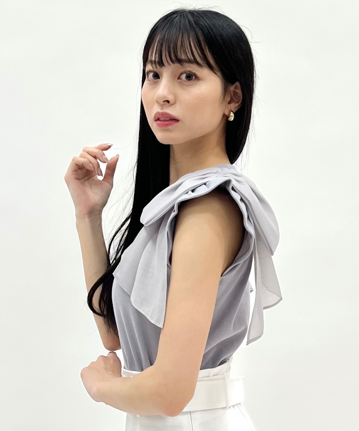 ショルダーリボンカットトップス