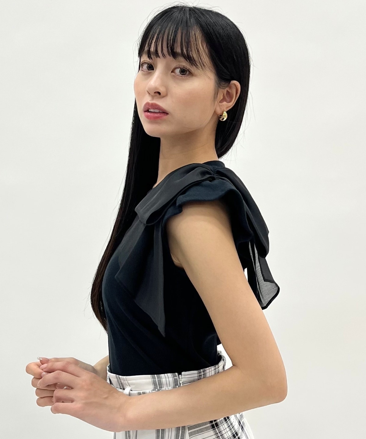 ショルダーリボンカットトップス