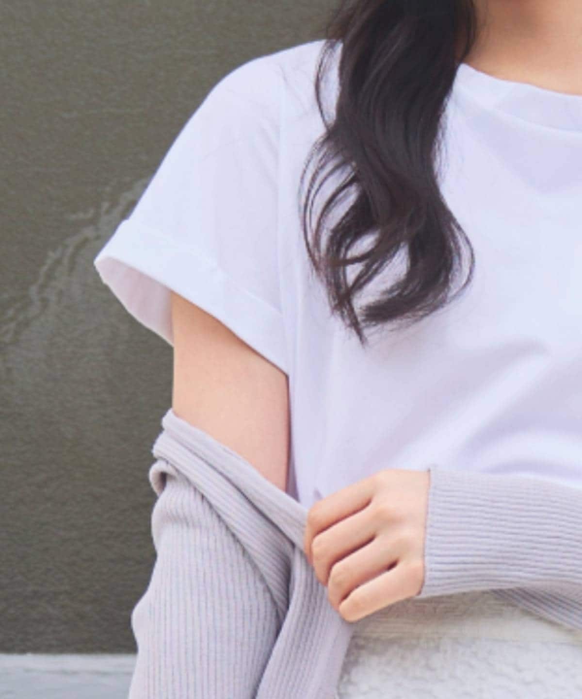 ロゴ刺繍ターンバックスリーブTシャツ