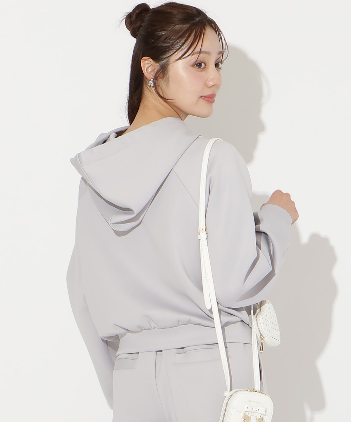 【3/12(thu)10時発売】リボンスウェットフーディー