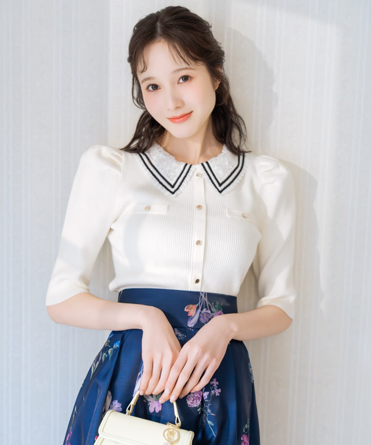 バイカラーレース襟リブニット