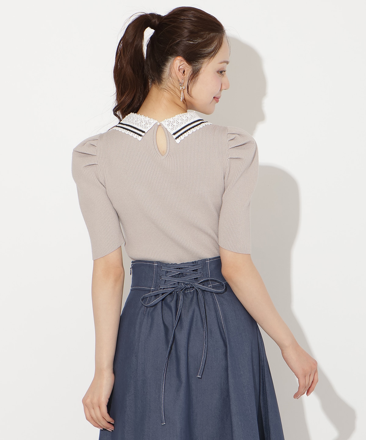 バイカラーレース襟リブニット