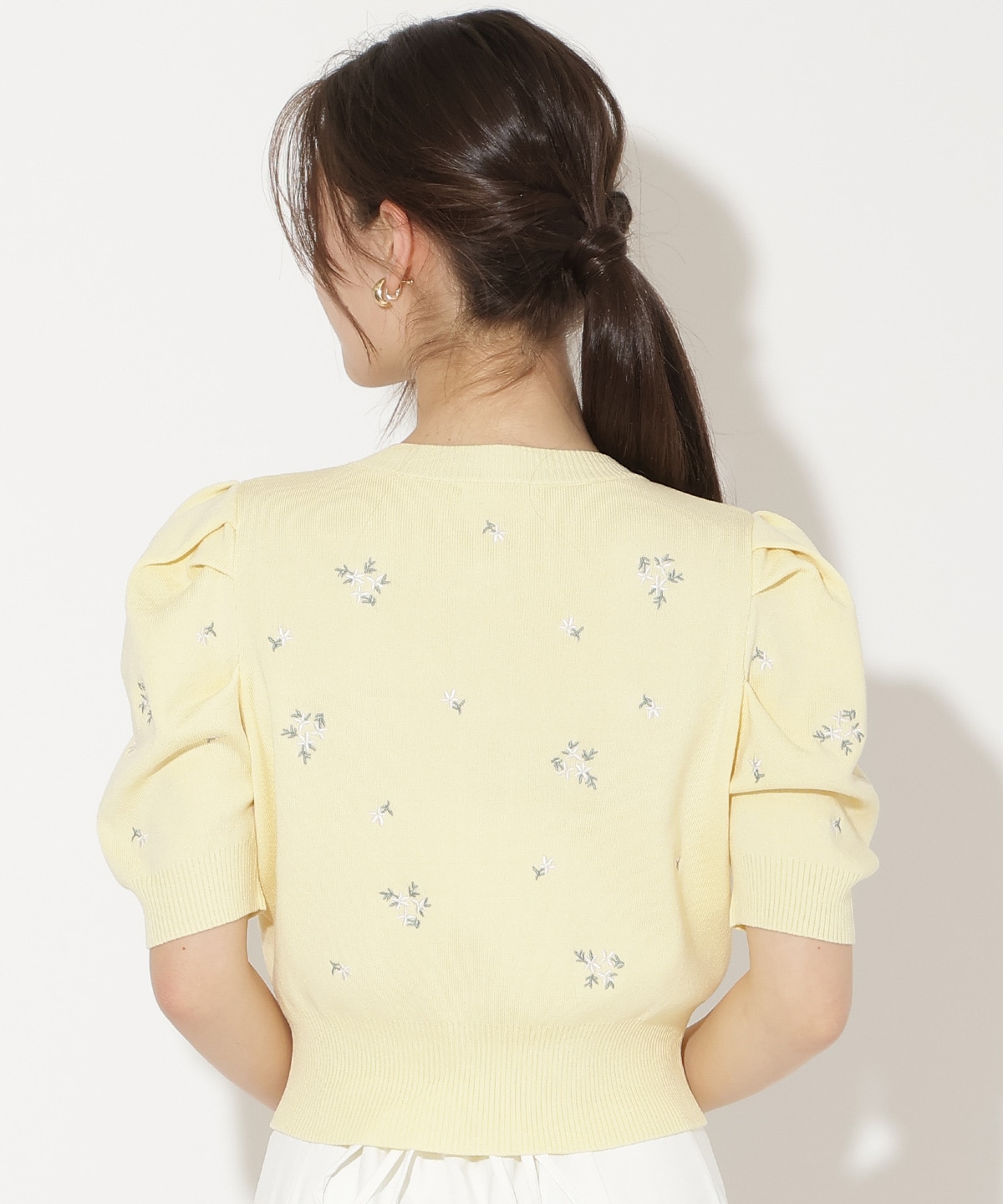 小花刺繍タックスリーブカーディガン