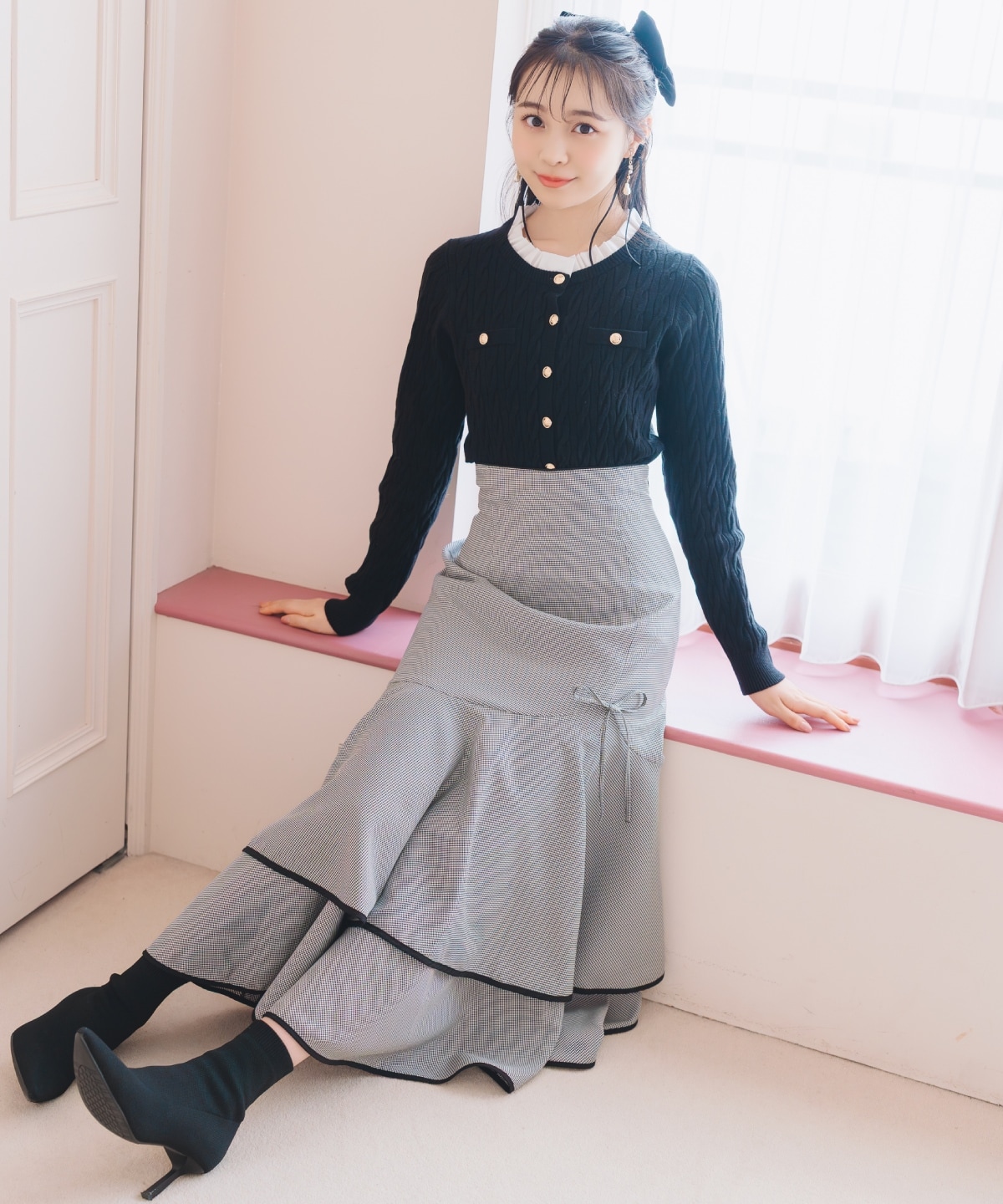 フリルレイヤードケーブルニット