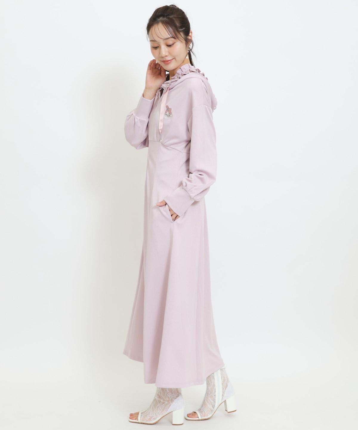 【9/17(thu)10時発売】WILLSELECTION×マイメロディ&クロミ 刺繍フリルフードパーカーワンピース