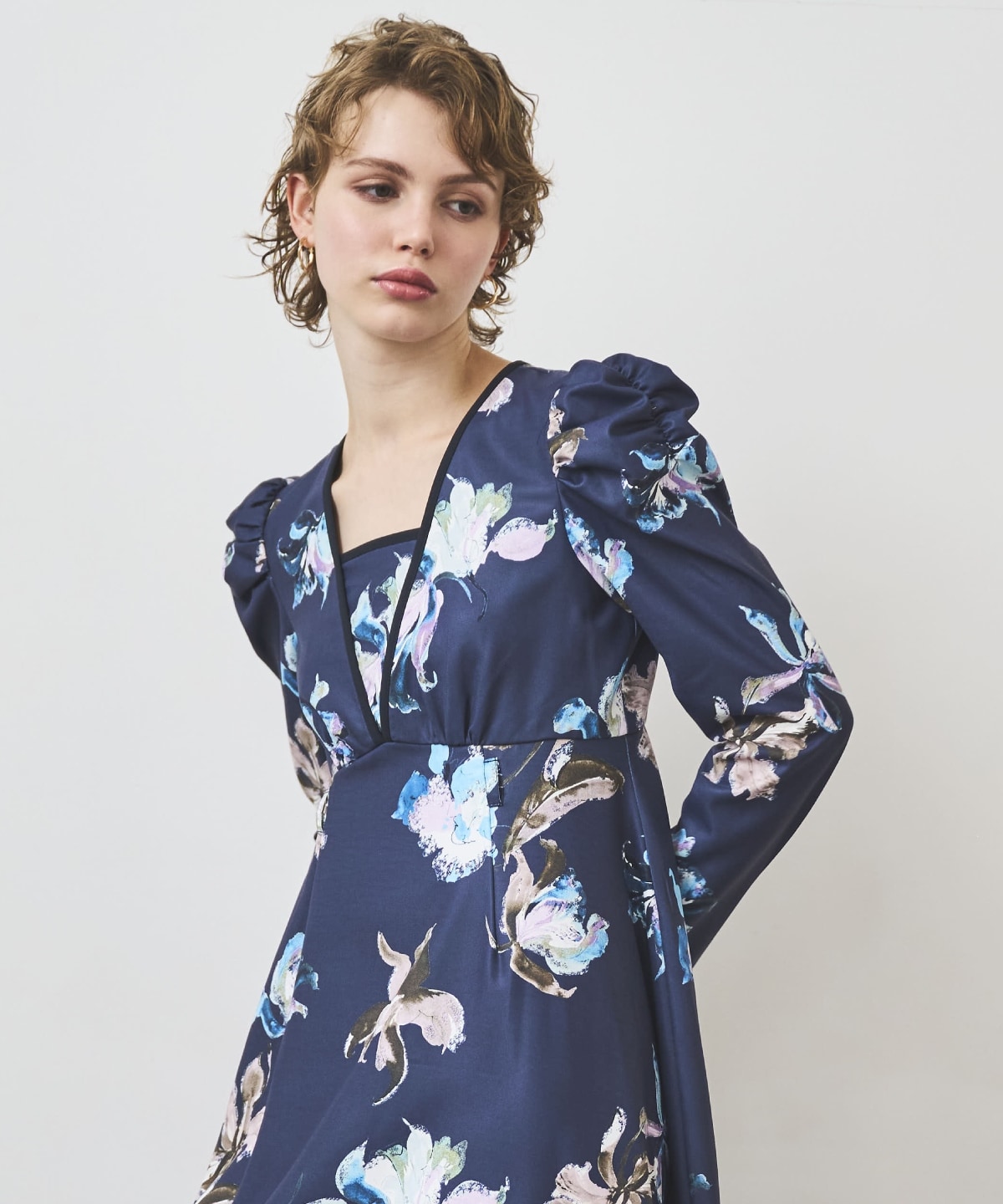 ウォーターフラワープリントワンピース