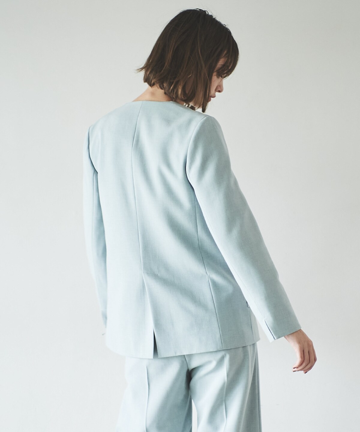 ノーカラーダブルジャケット