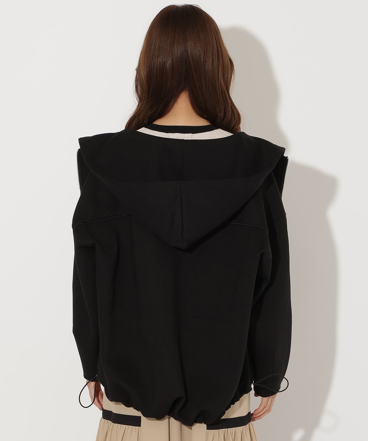 ダンボールポンチフードジップパーカー