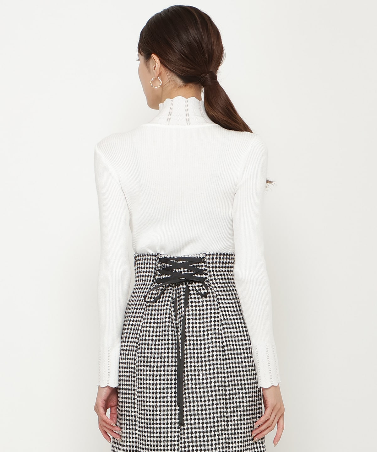 スカラハイネックニットプルオーバー