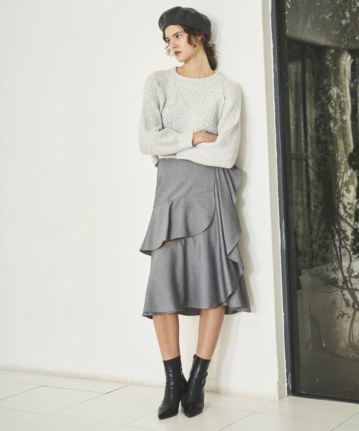 ラメケーブルクロップドプルオーバー