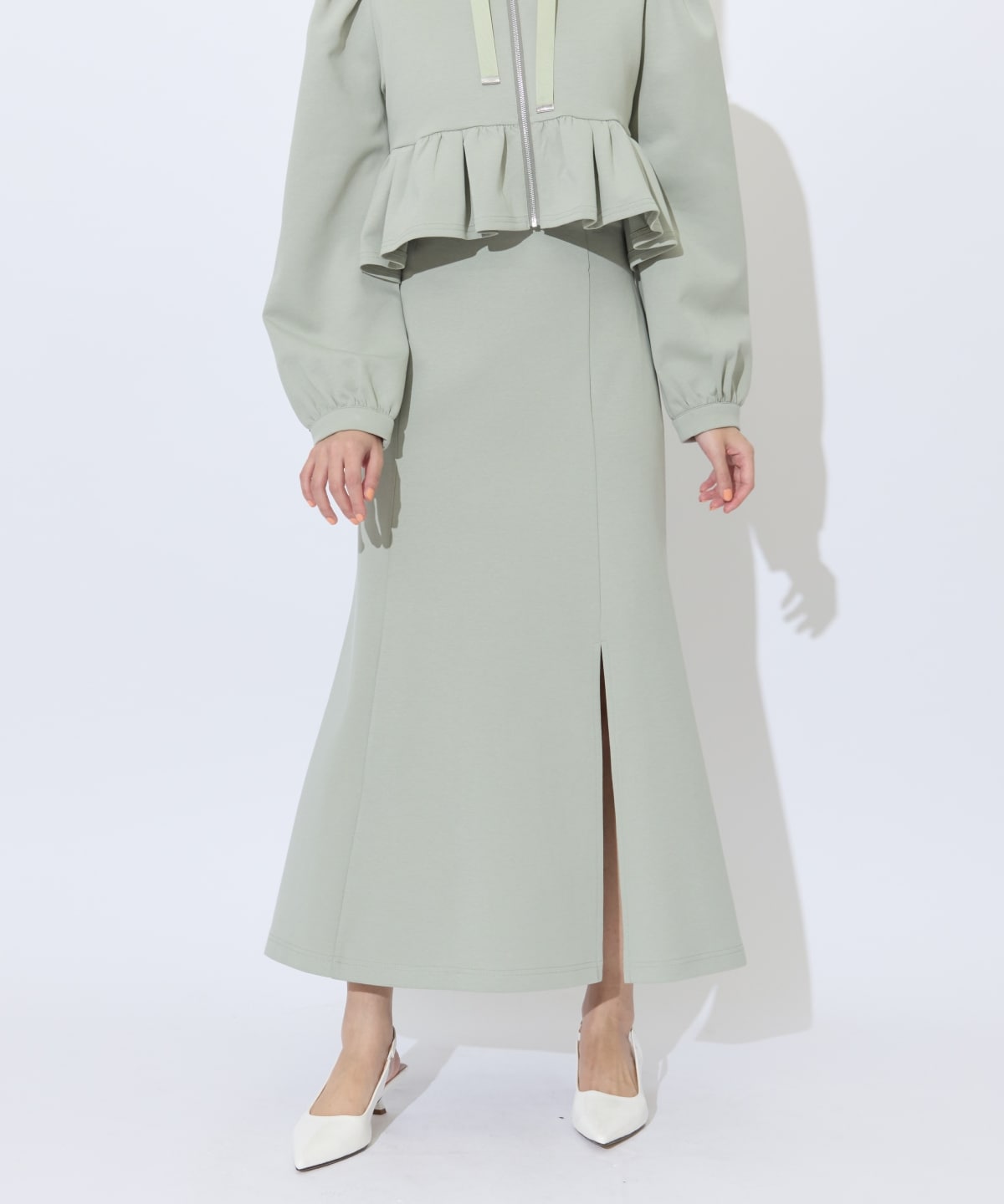 ペプラムパーカーセットアップ