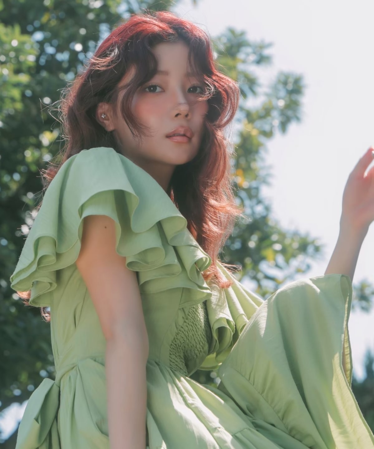 ギャザーVネックティアードワンピース