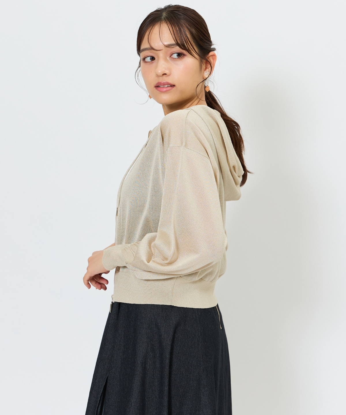 コンパクトシアーフーディー