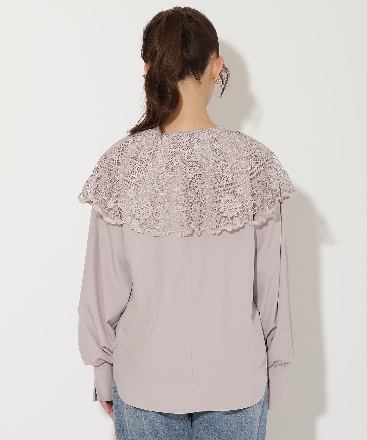 レースカラーブラウス
