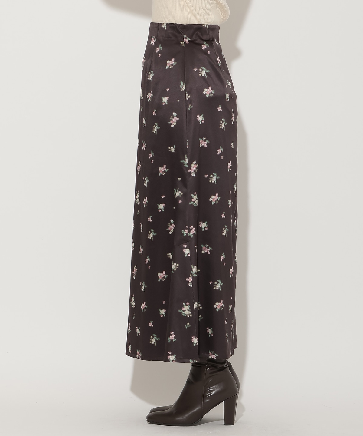 ブラーフラワープリントナロースカート