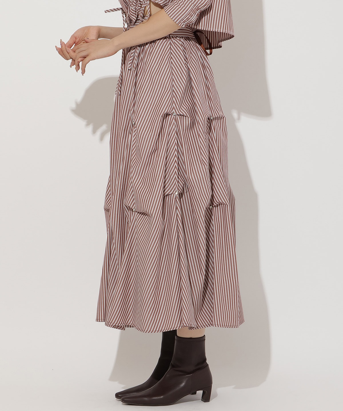 ストライプビジューティアードスカート