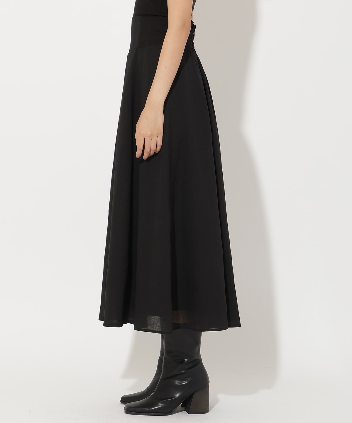 サイドリブシアーフレアスカート