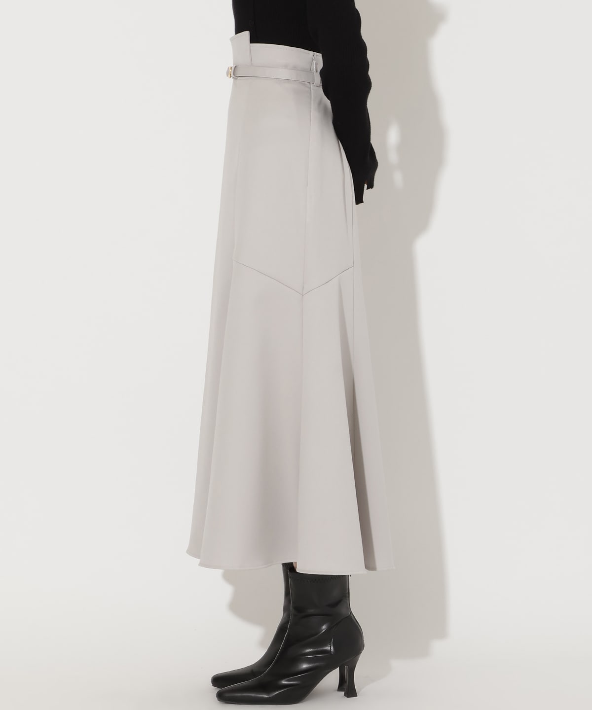 【先行予約受付中】ベルト付きマーメイドスカート