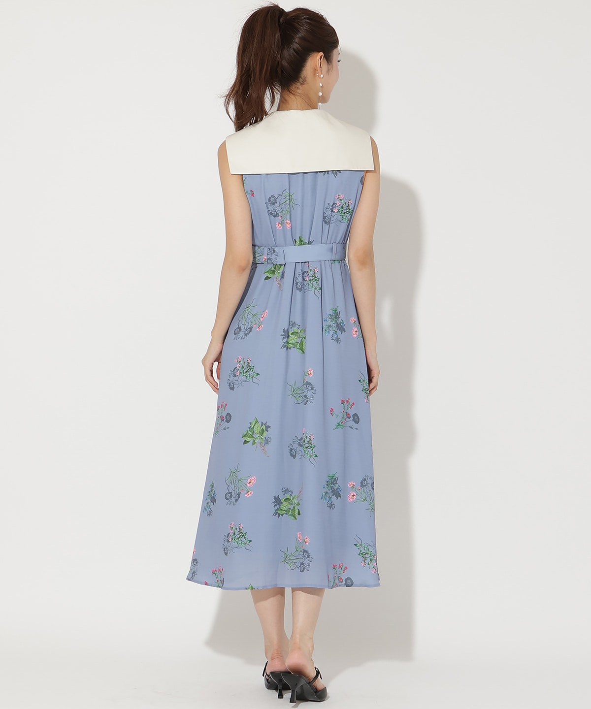 ドローイングフラワー配色襟ワンピース