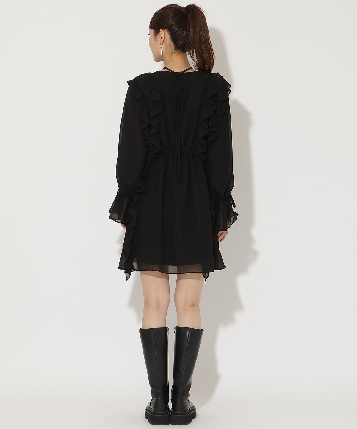 ラッフルフリルチョーカーミニワンピース